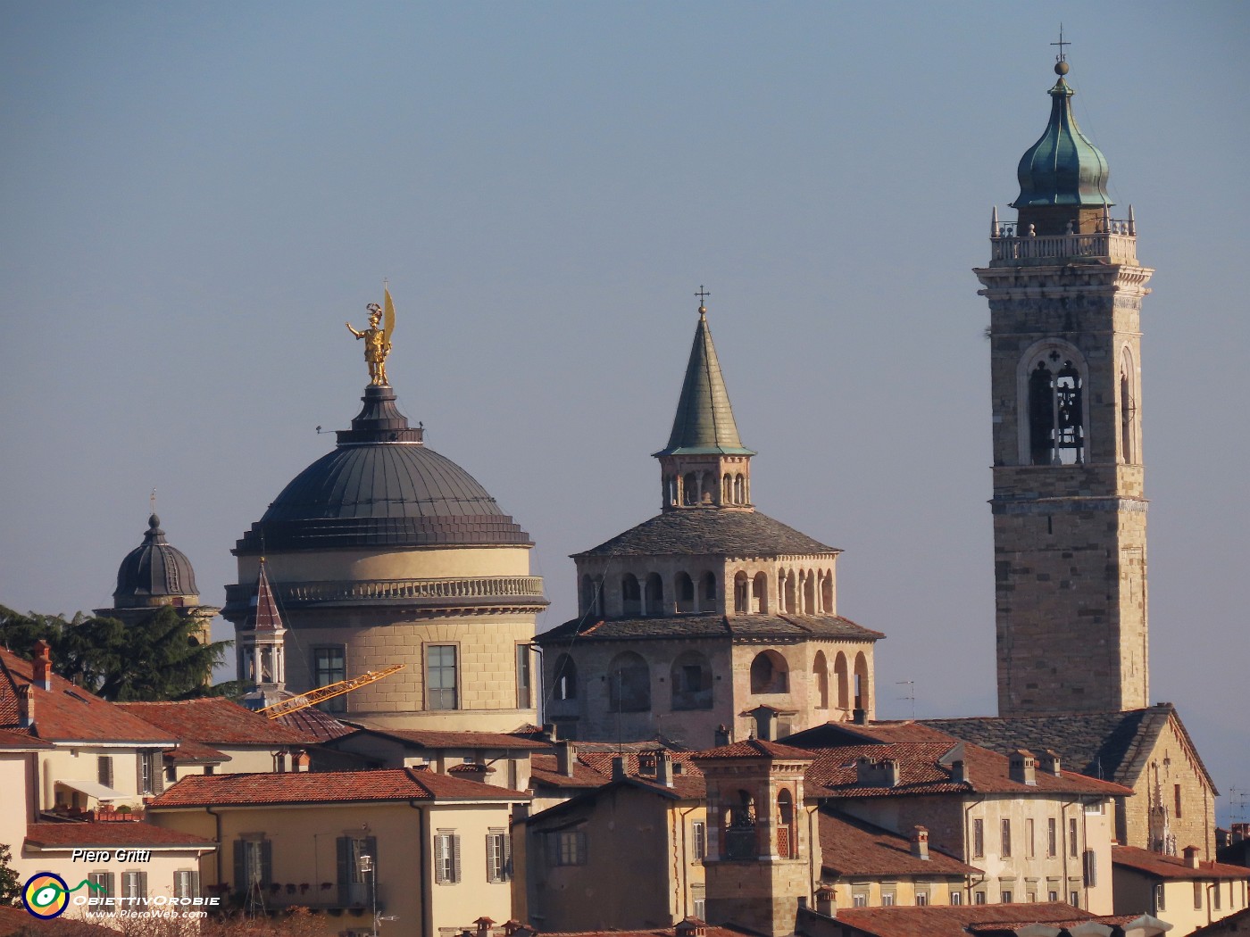 24 Splendida vista sulla Cupola del Duomo e Campanile di S. Maria Maggiore.JPG